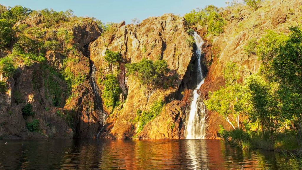 the-7-best-waterfalls-near-brisbane-summer-2026-guide